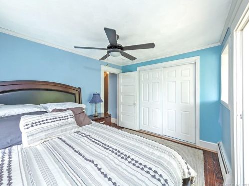 5 Commonwealth Ave, New Britain CT  06053-2913 exterior