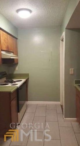 5923 Sutcliff Sq, Lithonia GA  30058-4781 exterior