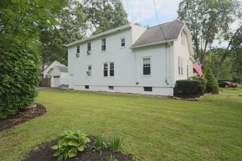 31 Maple Ter, Springfield, MA 01106-2643