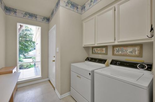 141 April Waters Dr, Montgomery TX 77356-8831 exterior