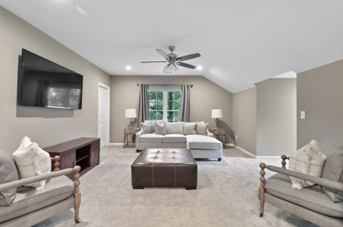 1261 Merry Ln, Atlanta GA 30329-3903 exterior