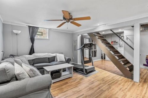 7837 Elm St, Pittsburgh PA 15234-1952 exterior