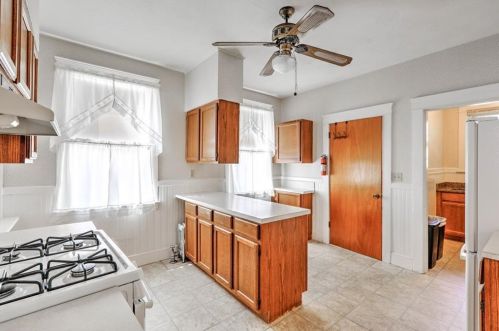 350 Mount Pleasant Ave, Providence RI 02908-5153 exterior