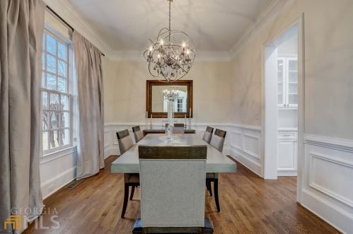 235 Lake Summit Vw, Atlanta GA  30342-1979 exterior