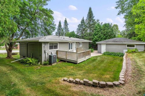 1815 Kenwood Dr, Duluth MN 55811-1652 exterior