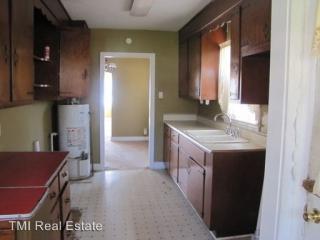 1530 51st Street Ensley, Birmingham AL  35208-4414 exterior