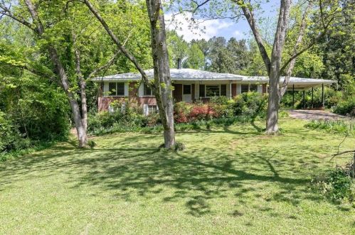 1850 Pinecrest Rd, Austell, GA 30168-4345