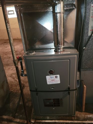 4850 Long Ave, Chicago IL 60638-1713 exterior