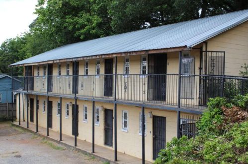 1181 Garibaldi St, Atlanta, GA 30310-3661