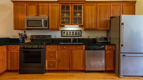 14 Knight St, Concord, NH 03301-3259