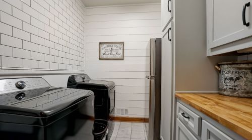 3810 Belle Glade Trl, Lithonia GA  30039-6700 exterior