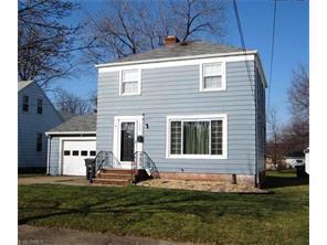 5447 Summit Rd, Cleveland OH  44124-2817 exterior