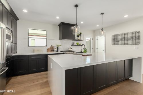 1253 Cambridge Ave, Phoenix AZ  85006-1102 exterior