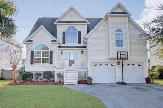 1809 Day Lily Ln, Charleston SC  29412-9650 exterior
