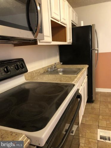 2331 Gerritt St, Philadelphia PA 19147-5821 exterior