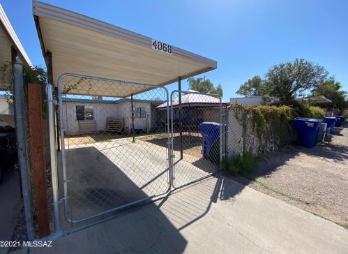 4068 Evergreen Ave, Tucson AZ 85730-3928 exterior