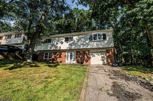 101 Pocono Trl, Hopatcong NJ  07843-1009 exterior