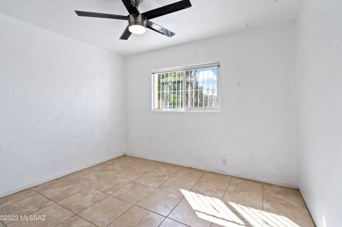 3731 Lundy Ave, Tucson AZ  85713-6025 exterior