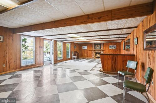 9101 Cherbourg Dr, Rockville MD 20854-3107 exterior