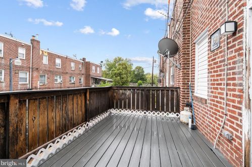 5411 Erdrick St, Philadelphia PA 19135-1013 exterior