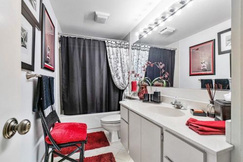 323 Live Oak Ln, Boynton Beach FL 33436-7116 exterior