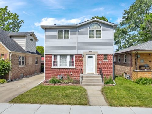 9114 Sawyer Ave, Chicago IL 60805-1640 exterior