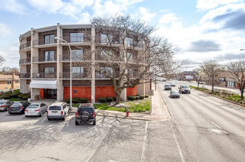 3900 95th St, Chicago, IL 60805-1922