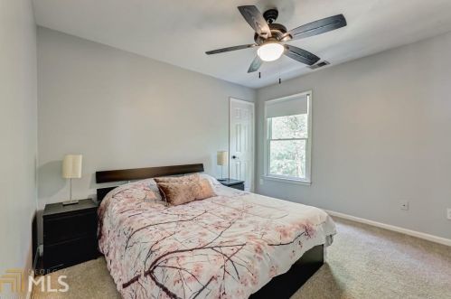 1528 Grace Mdw Ln, Smyrna GA 30082-3386 exterior