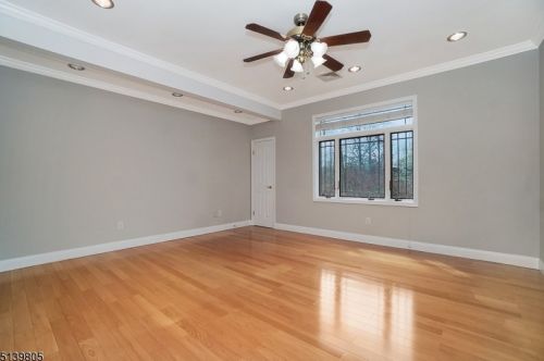 47 Hillside Ave, Berkeley Heights NJ 07922-1708 exterior