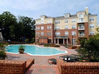 6425 Rock Forest Dr, Bethesda MD  20817-7853 exterior