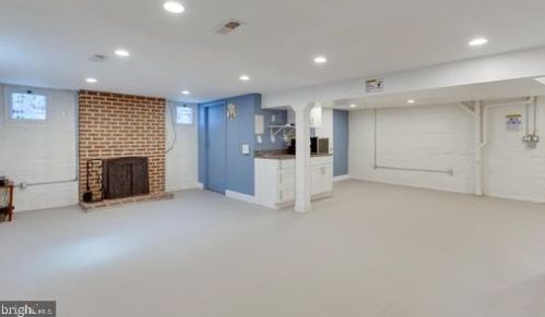 1900 Q St, Washington DC  20009-1008 exterior