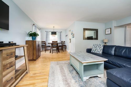 2019 Bloomfield Ave, Kalamazoo MI 49001-5212 exterior