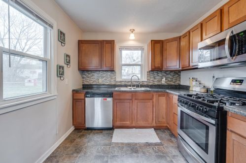 1165 Edgewater Blvd, Saint Paul MN 55119-3342 exterior