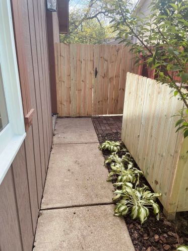 1263 Wicker St, Bull Valley IL 60098-2356 exterior