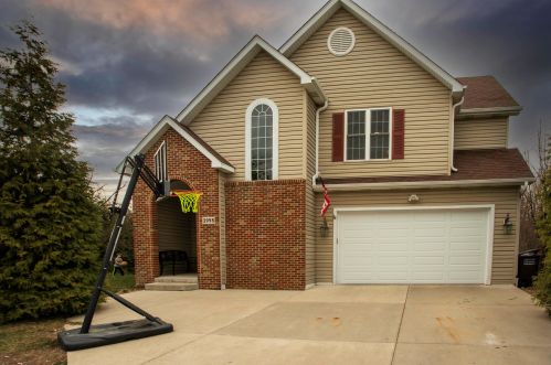 3998 Kimberly Ave, Milwaukee WI 53221-4553 exterior