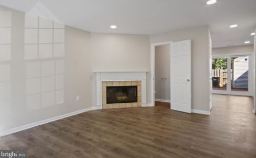 6528 Morning Glen Ct, Alexandria, VA 22315-5026