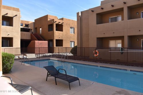 1810 Blacklidge Dr, Tucson AZ  85719-2772 exterior