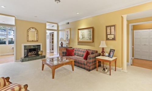 5615 Chemin De Vie, Atlanta GA 30342-2577 exterior