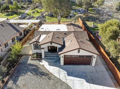 24 A St, Perris CA 92570-1962 exterior