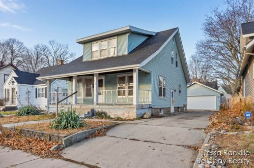 1663 Cleveland Ave, Wyoming, MI