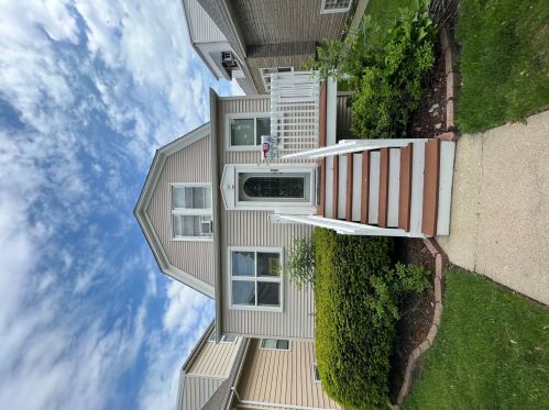 5320 Winnemac Ave, Chicago IL  60630-2220 exterior