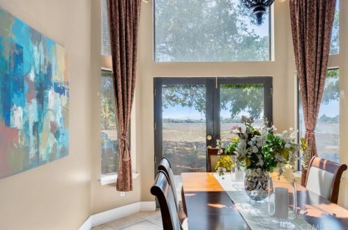 8079 Golden Star Ave, Riverside CA 92506-5710 exterior