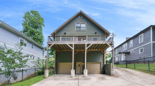 2004 Cambridge Ave, Atlanta, GA 30337-1816