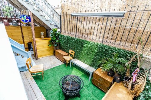 938 Noble St, Chicago IL  60642-5303 exterior