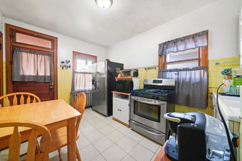 4514 Schubert Ave, Chicago IL 60614-1505 exterior