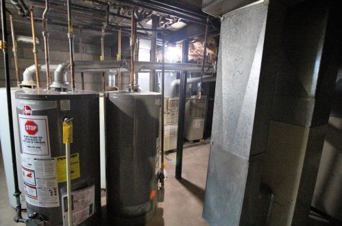 7320 Burleigh St, Milwaukee WI 53210-1028 exterior