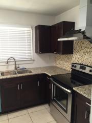 906 Cayuga St, Tampa FL  33603-4129 exterior