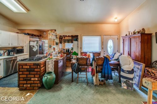 265 Brk Dr, Atlanta GA 30328-2109 exterior