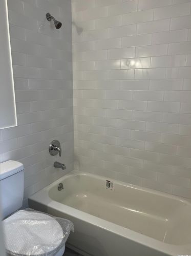 209 Cedar St, Valley Stream NY 11580-4907 exterior