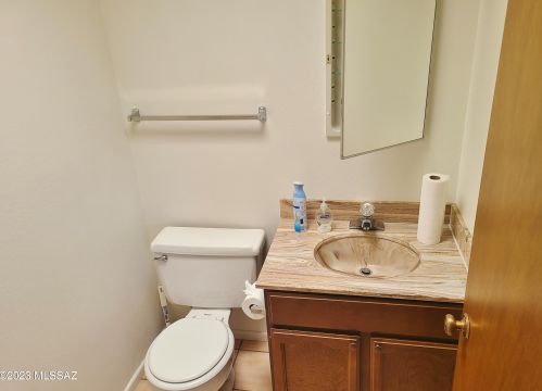 11364 Prince Rd, Tucson AZ 85705-3025 exterior